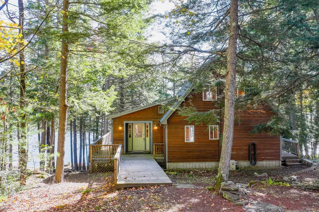 28 Millstone Drive Liberty ME 04949