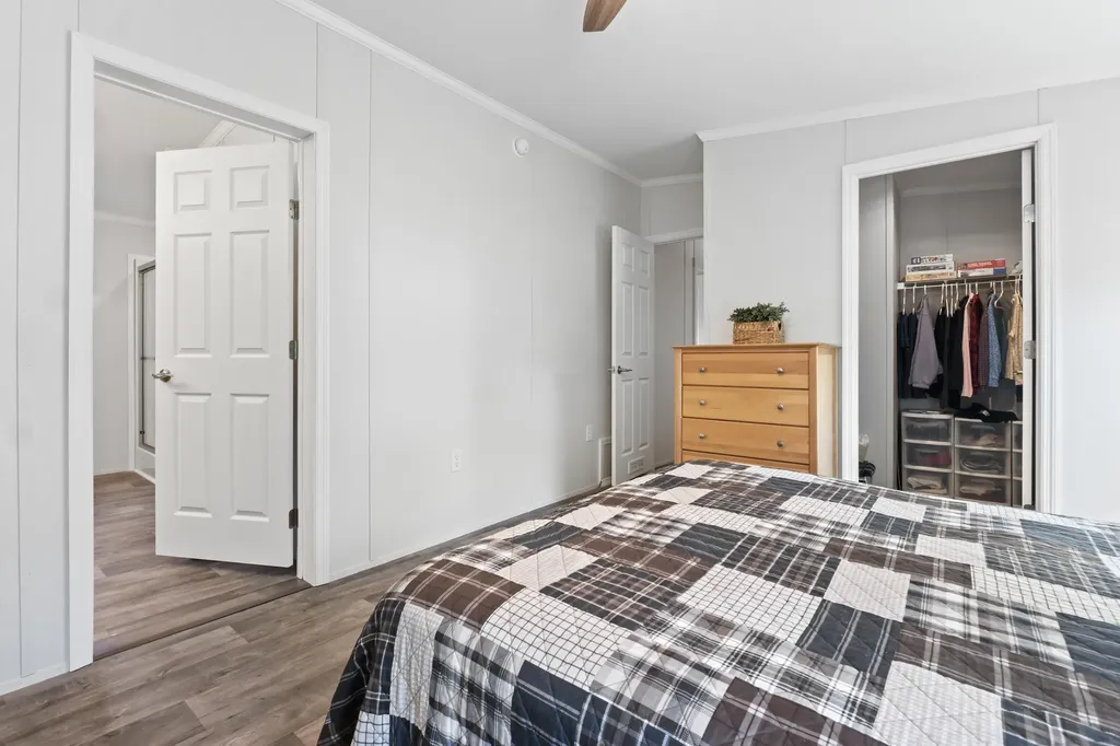 66 Harmony Hill Road Topsham ME 04086