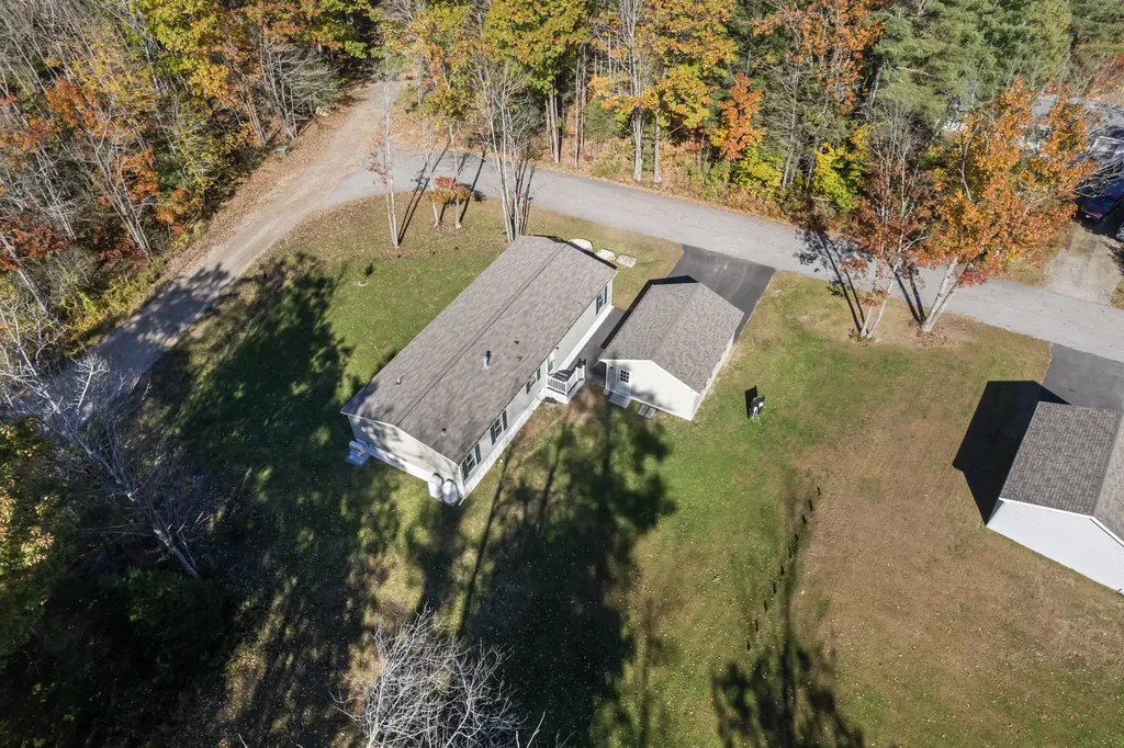 66 Harmony Hill Road Topsham ME 04086