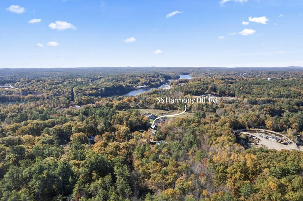 66 Harmony Hill Road Topsham ME 04086