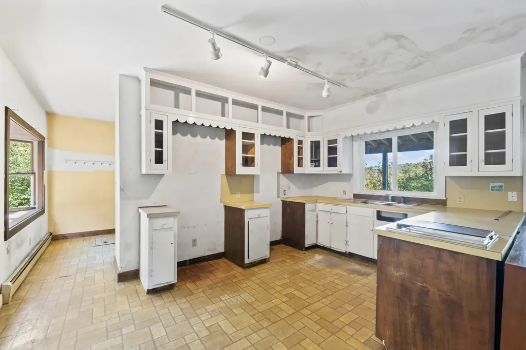 261 Benner Road Bristol ME 04539