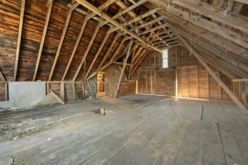 261 Benner Road Bristol ME 04539