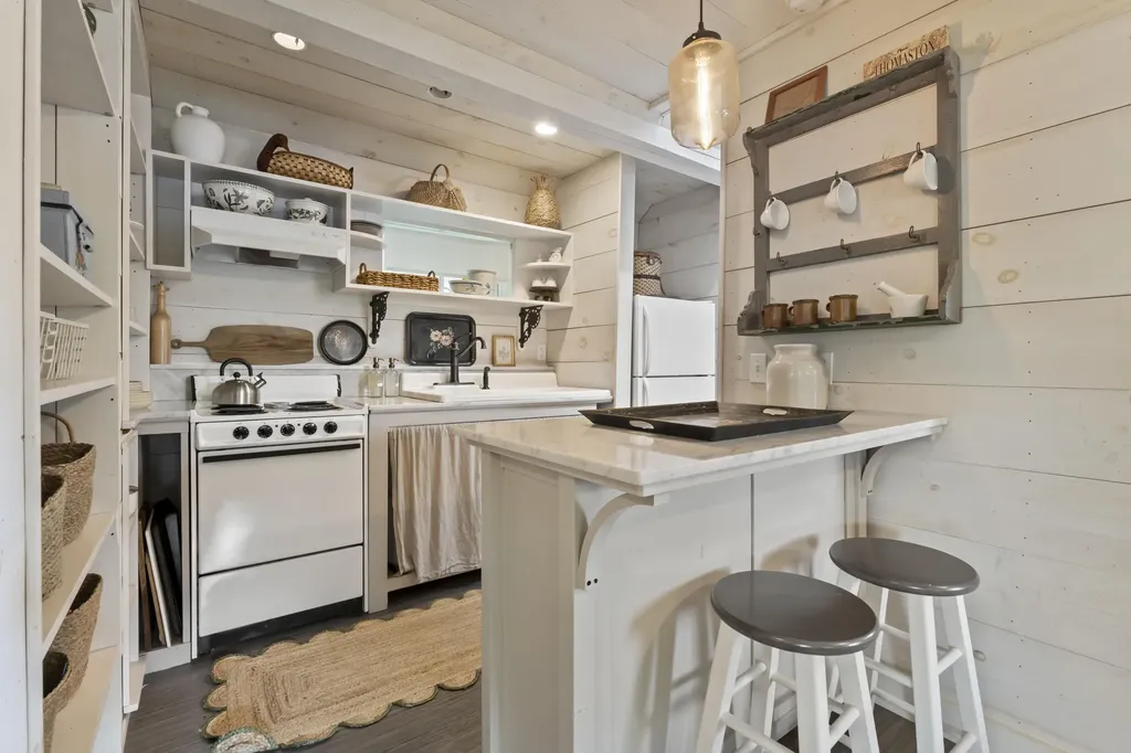 4 Stoney Brook Lane Thomaston ME 04861