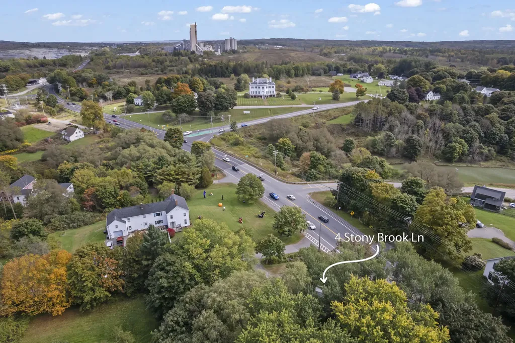 4 Stoney Brook Lane Thomaston ME 04861