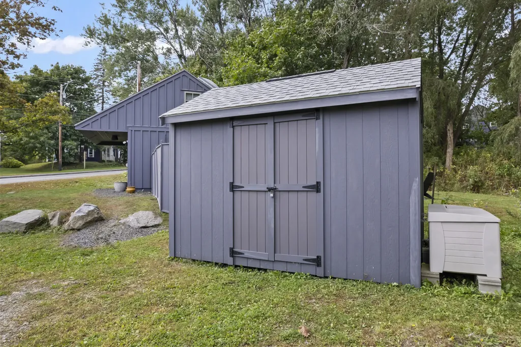 4 Stoney Brook Lane Thomaston ME 04861