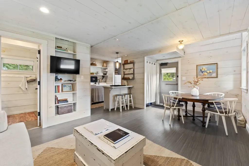 4 Stoney Brook Lane Thomaston ME 04861