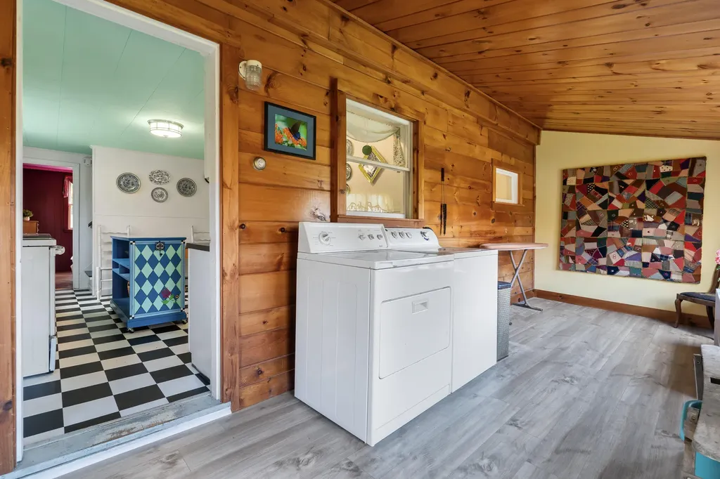 593 N Newcastle Road Newcastle ME 04553