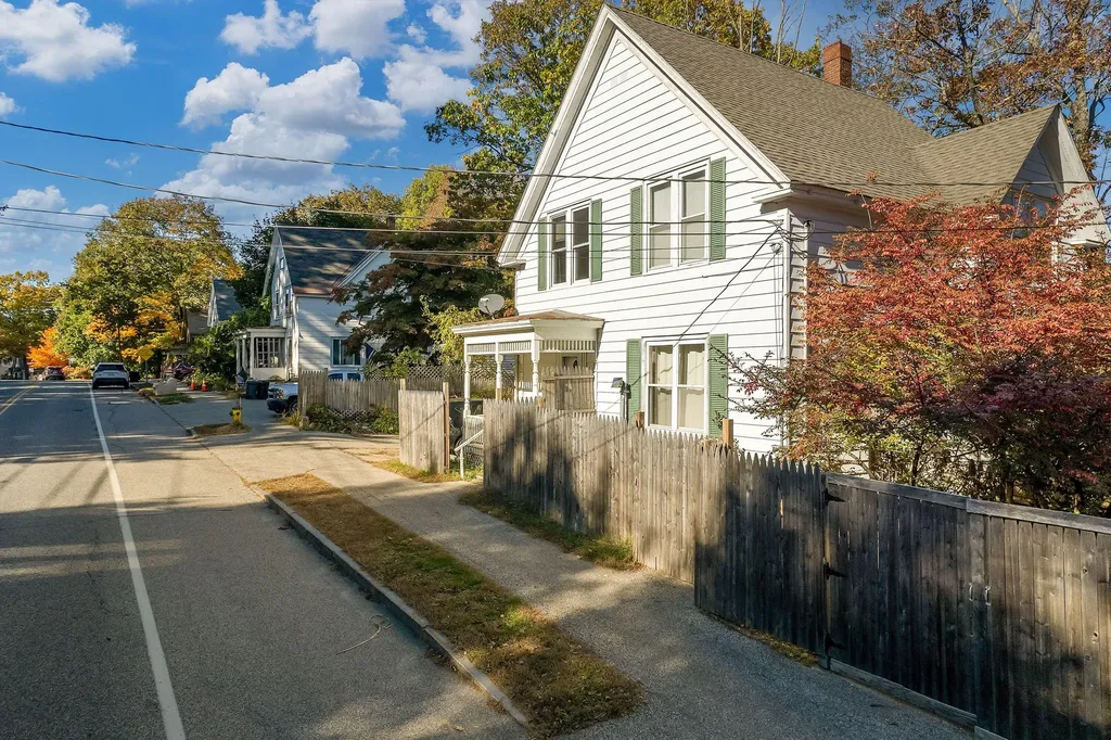 69 Gamage Avenue Auburn ME 04210