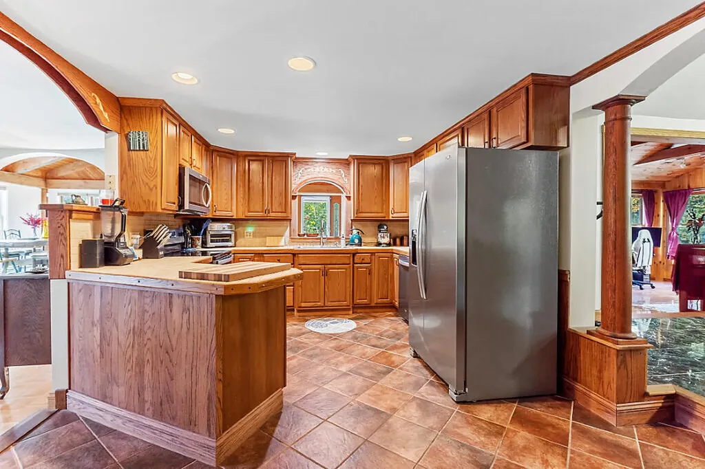 73 Old Portland Road Waterboro ME 04061