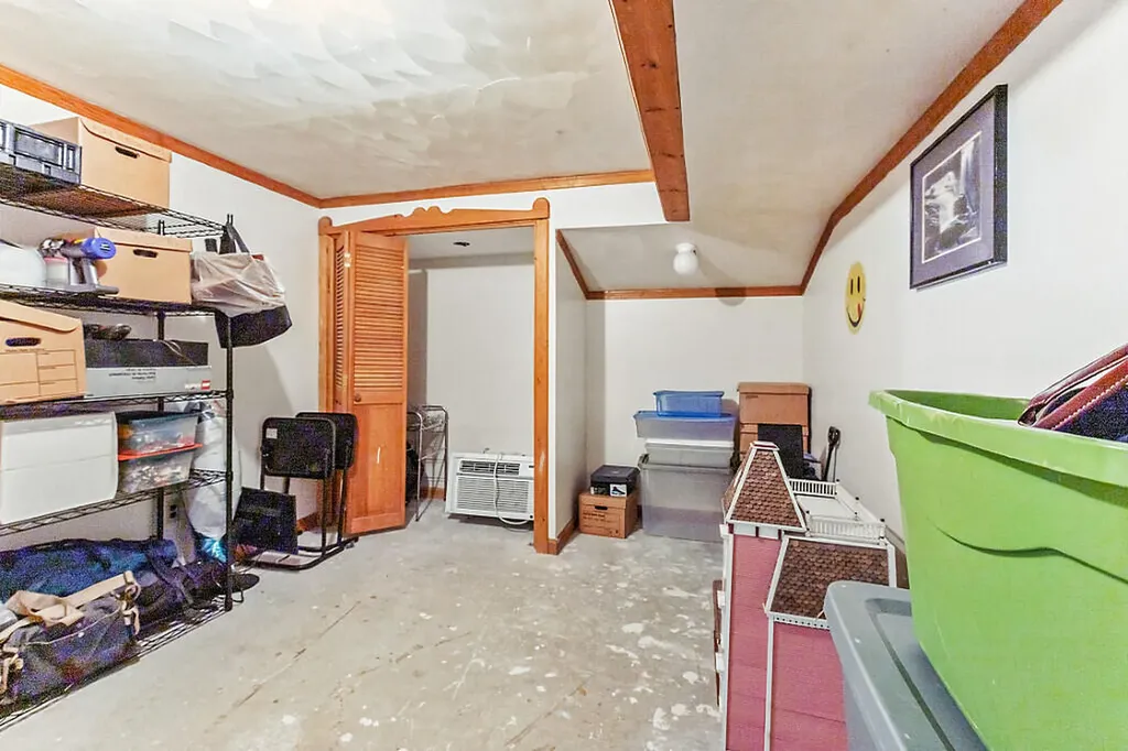 73 Old Portland Road Waterboro ME 04061