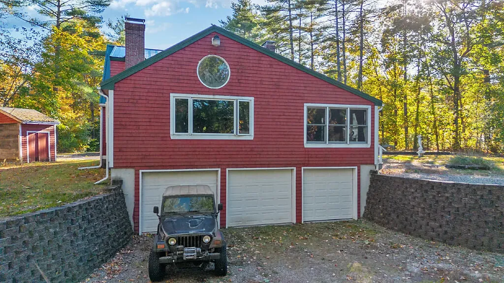 73 Old Portland Road Waterboro ME 04061