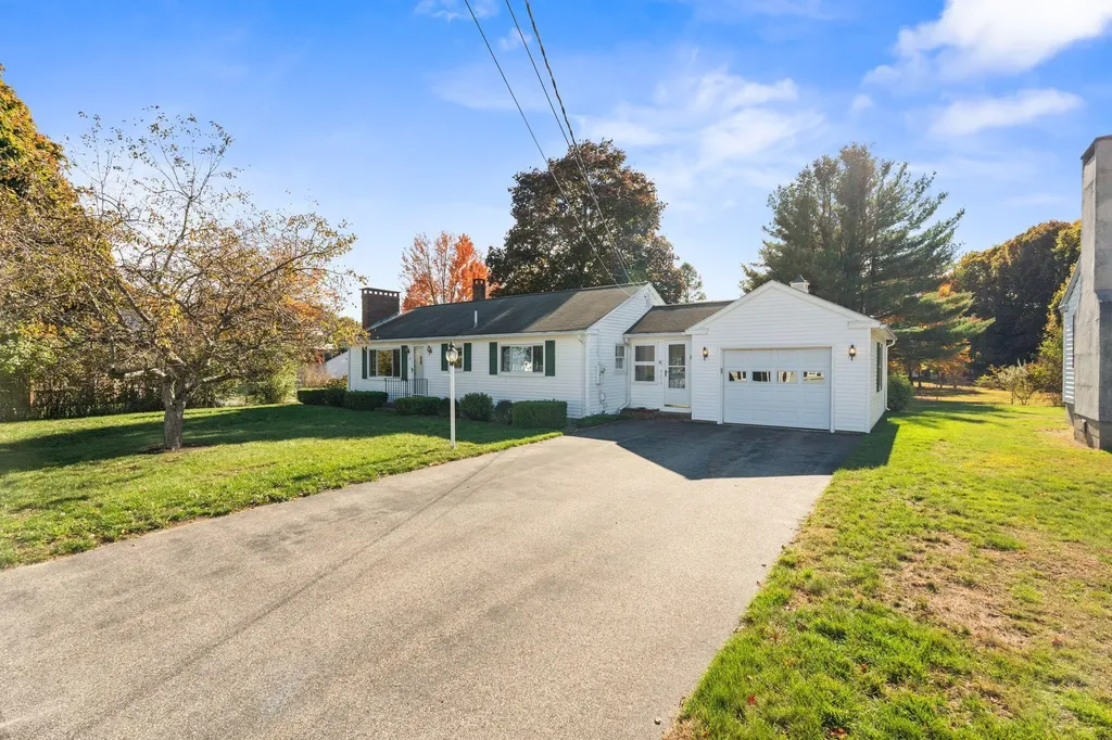 10 Bergeron Lane Biddeford ME 04005