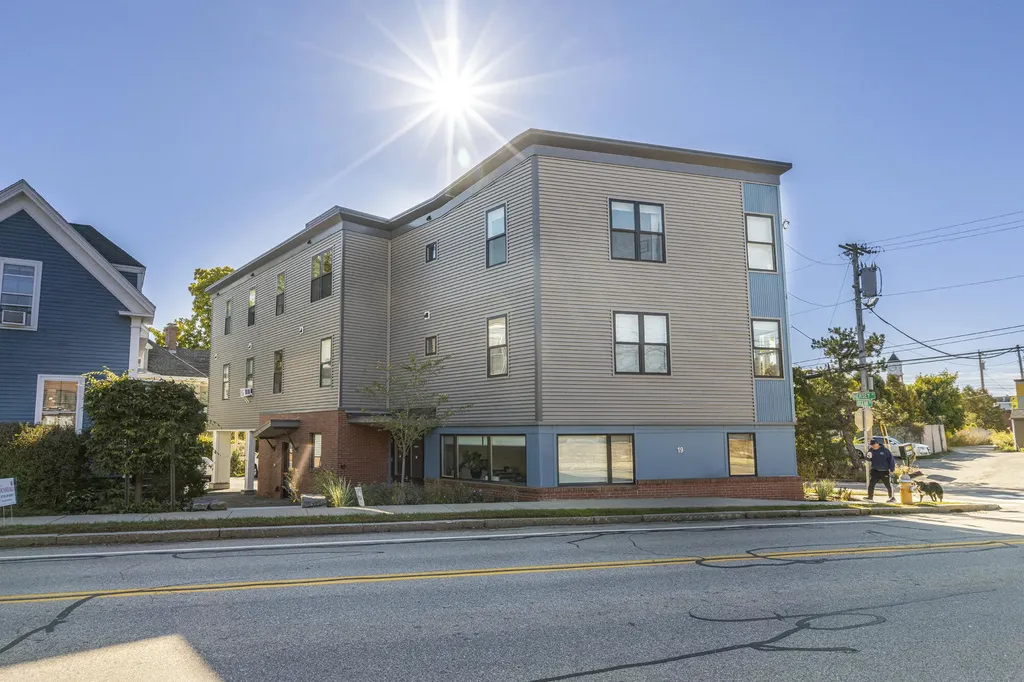 19 Ocean Avenue Portland ME 04103