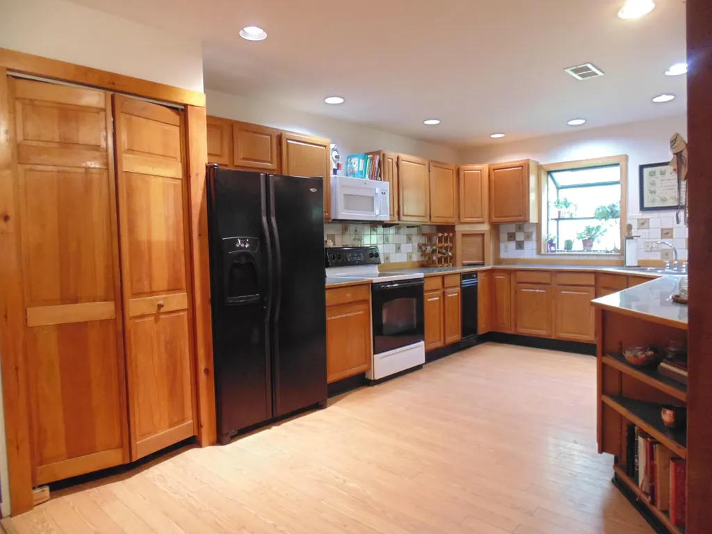 195 Monroe Road Winterport ME 04496
