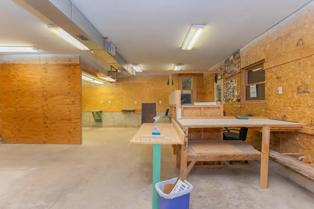 1563 Main Street Dixfield ME 04224