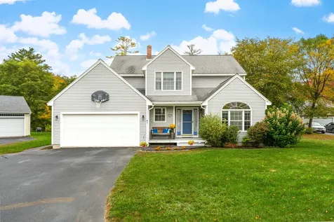 41 Copley Woods Circle Portland ME 04103