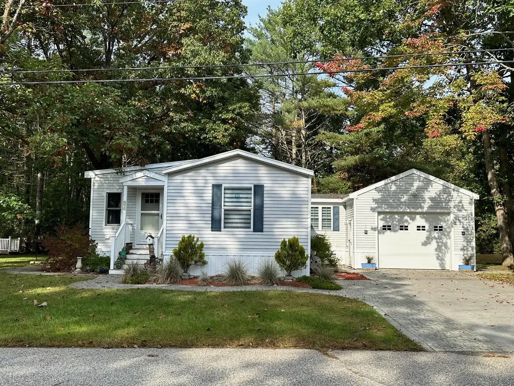 64 Golden Era Circle Alfred ME 04002
