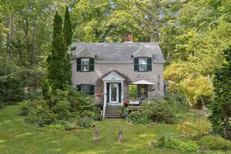 3 Russell Road Cumberland ME 04110
