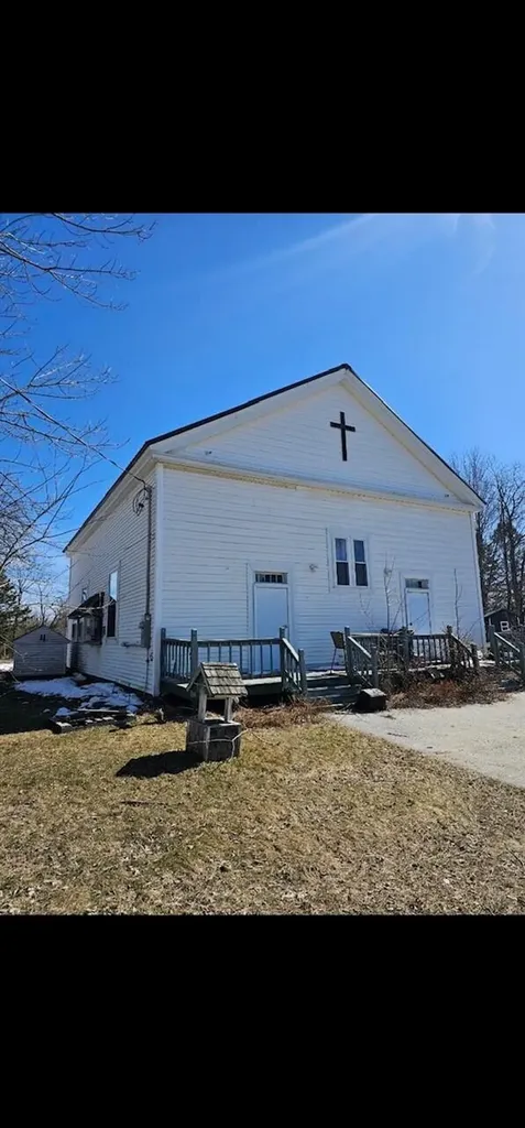 562 Ledge Hill Road Corinth ME 04427