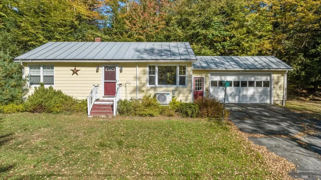 105 Highland Avenue Farmington ME 04938