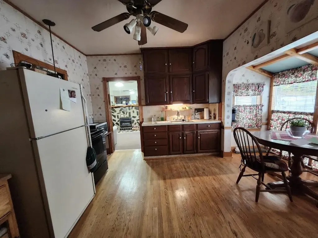 371 Katahdin Avenue Millinocket ME 04462