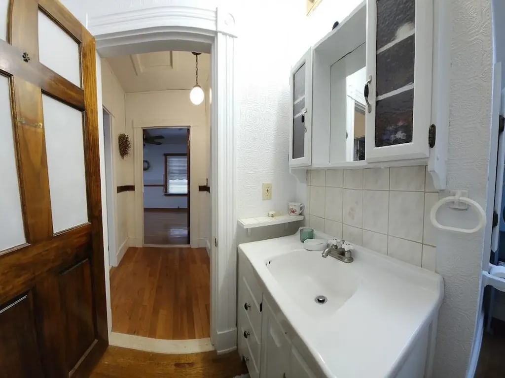 371 Katahdin Avenue Millinocket ME 04462