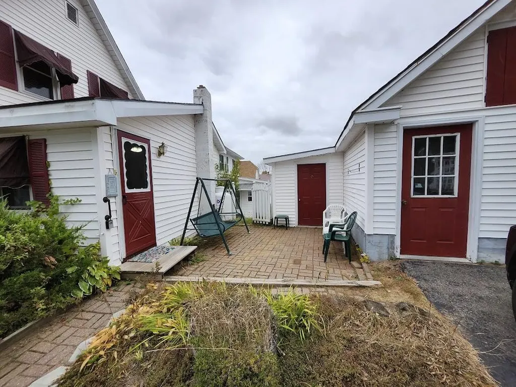 371 Katahdin Avenue Millinocket ME 04462