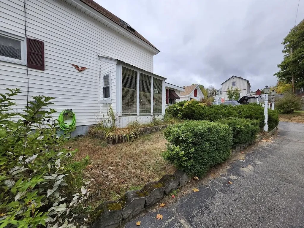 371 Katahdin Avenue Millinocket ME 04462