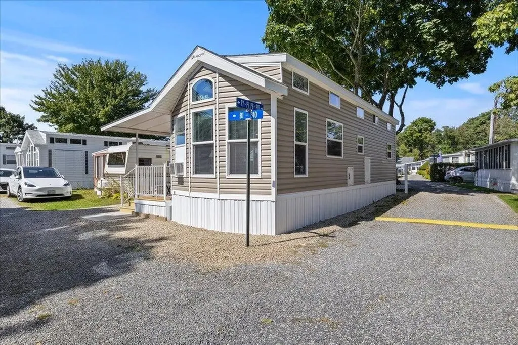 9 Bourne Avenue Wells ME 04090