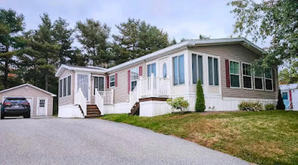 19 E Street Bangor ME 04401