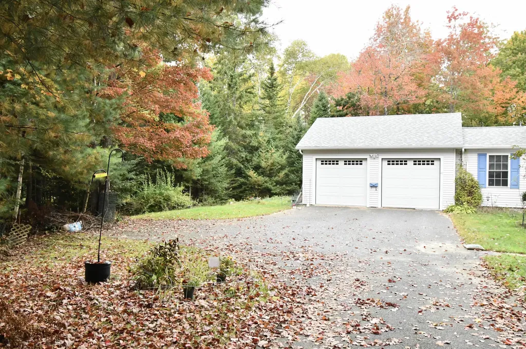 40 Fox Run Lane Hancock ME 04640