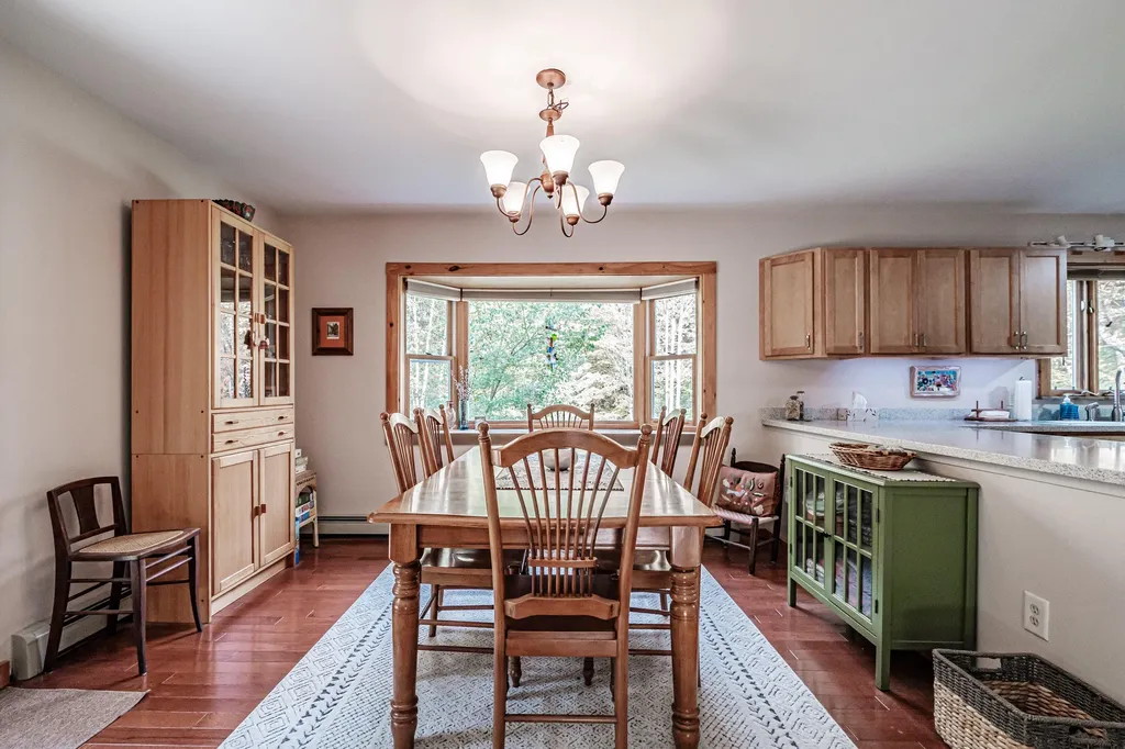 48 Bear Way Norway ME 04268