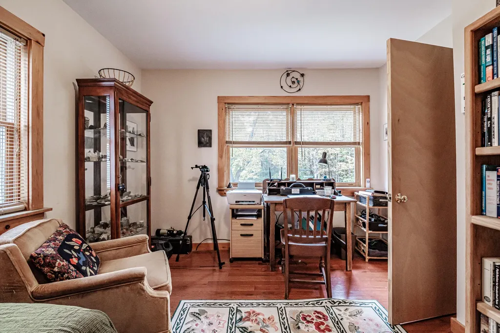 48 Bear Way Norway ME 04268