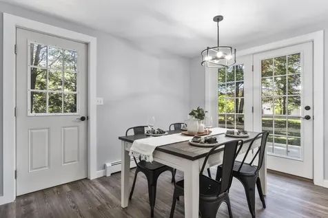 27 Ivanhoe Drive Topsham ME 04086