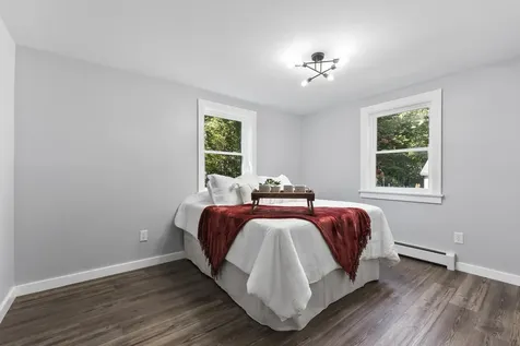 27 Ivanhoe Drive Topsham ME 04086