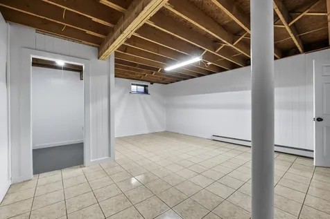 27 Ivanhoe Drive Topsham ME 04086