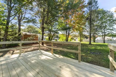27 Ivanhoe Drive Topsham ME 04086