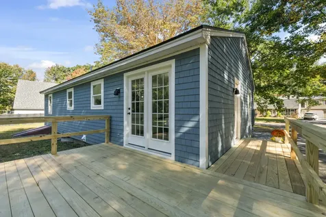 27 Ivanhoe Drive Topsham ME 04086