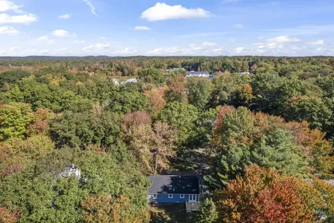 27 Ivanhoe Drive Topsham ME 04086