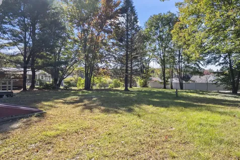 27 Ivanhoe Drive Topsham ME 04086