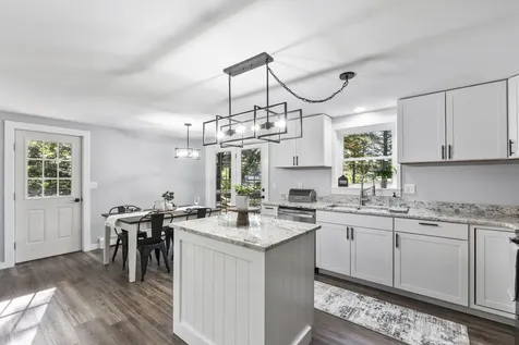 27 Ivanhoe Drive Topsham ME 04086