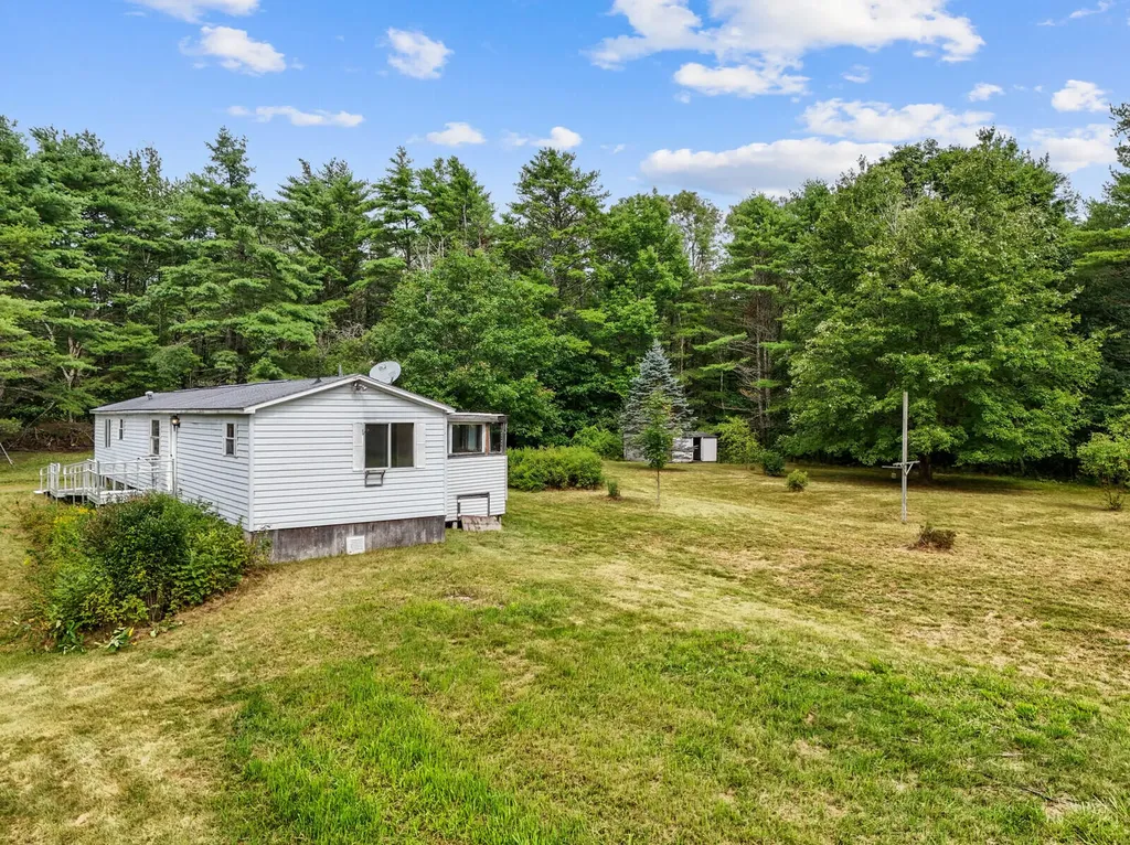 1439 Middle Road Woolwich ME 04579