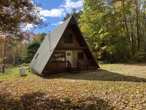 672 Stream Road Winterport ME 04496