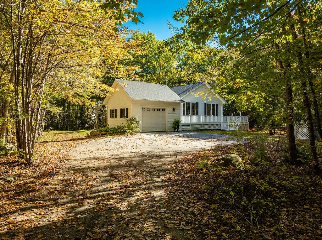 27 True Road Lincolnville ME 04849
