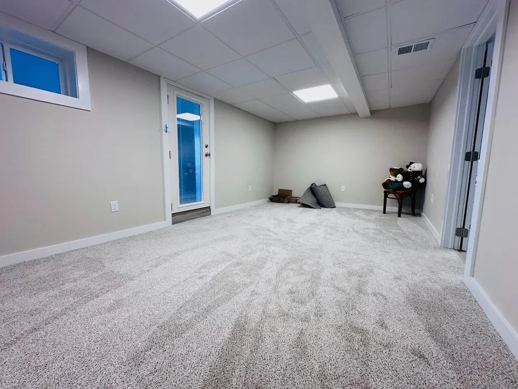 125 Fowlers Landing Road Hampden ME 04444