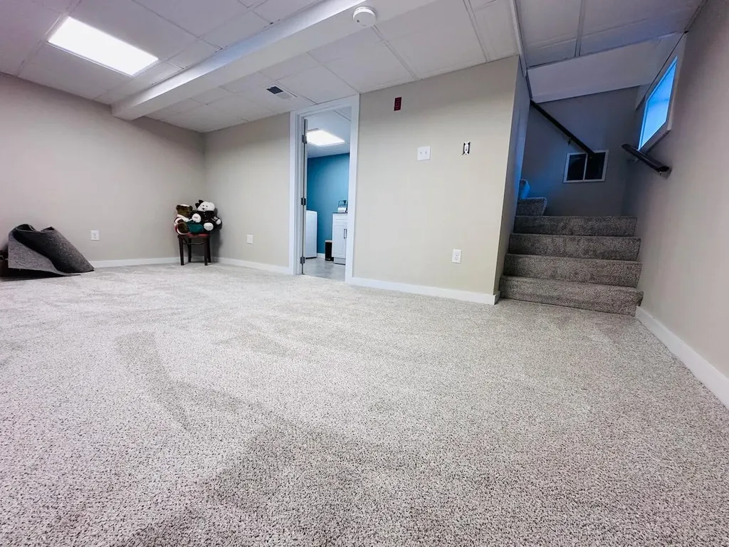 125 Fowlers Landing Road Hampden ME 04444