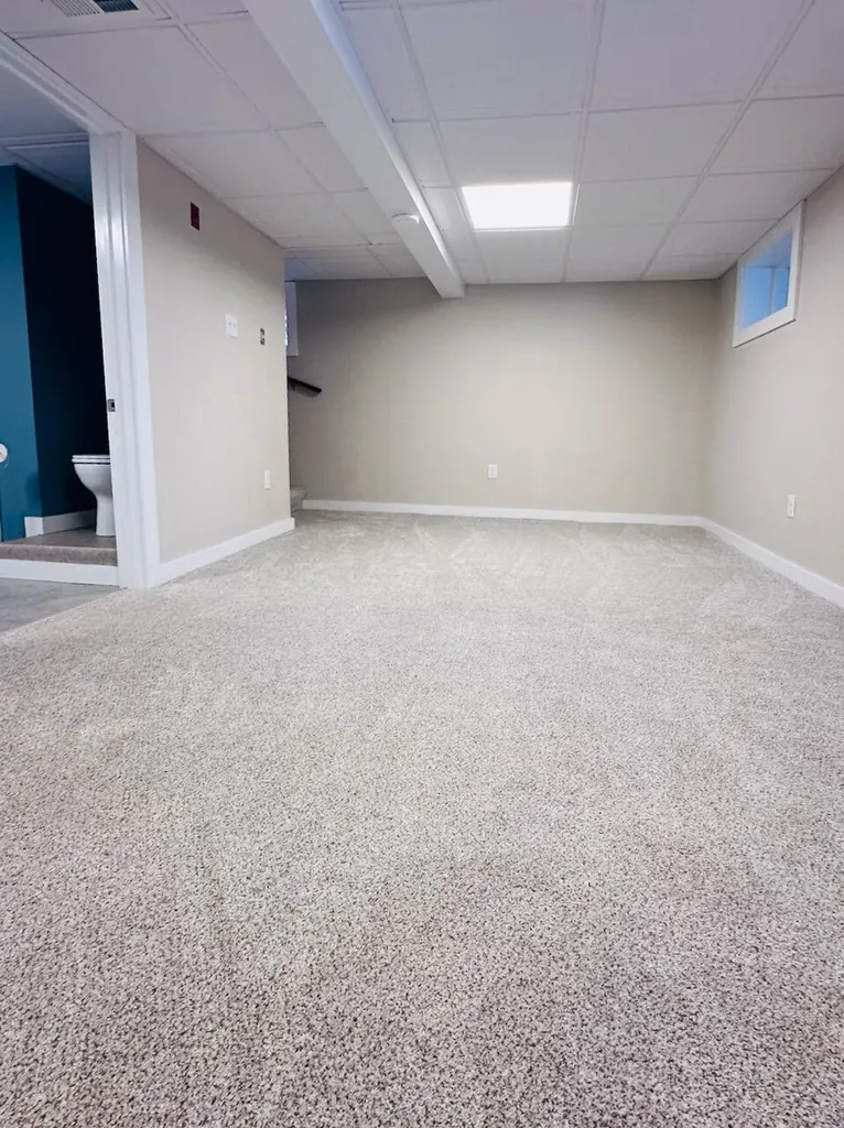125 Fowlers Landing Road Hampden ME 04444