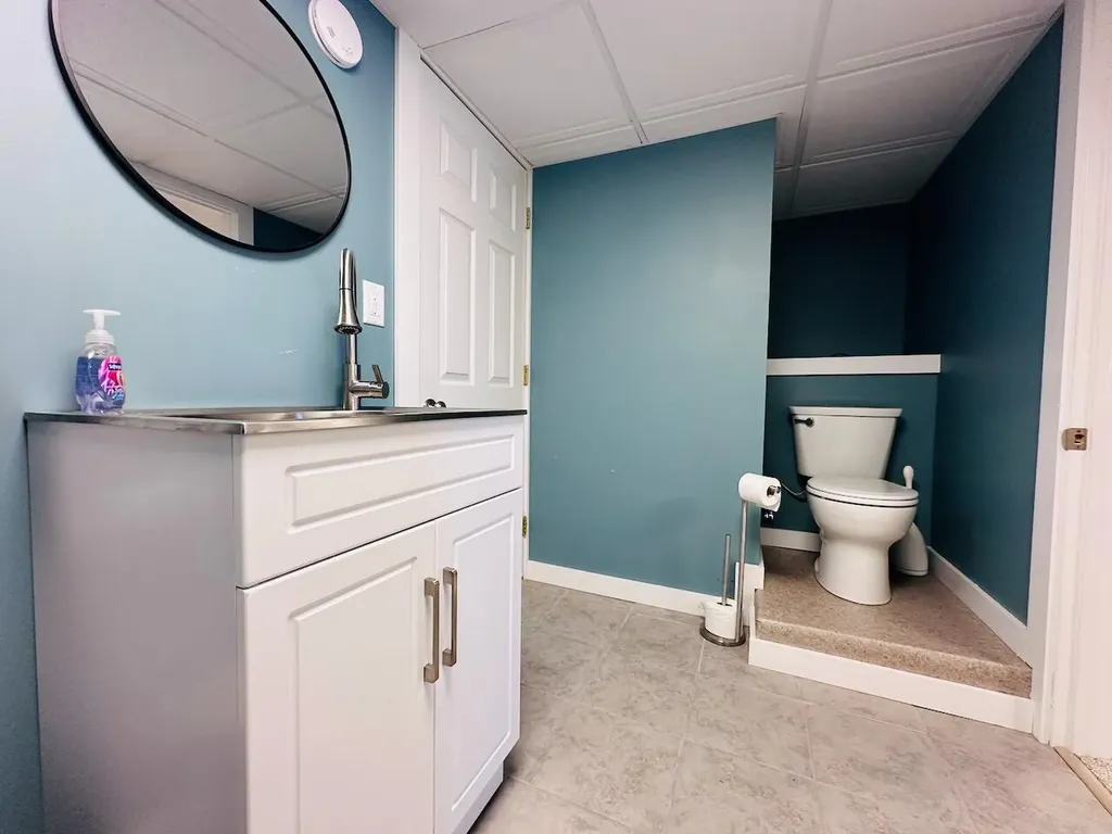 125 Fowlers Landing Road Hampden ME 04444