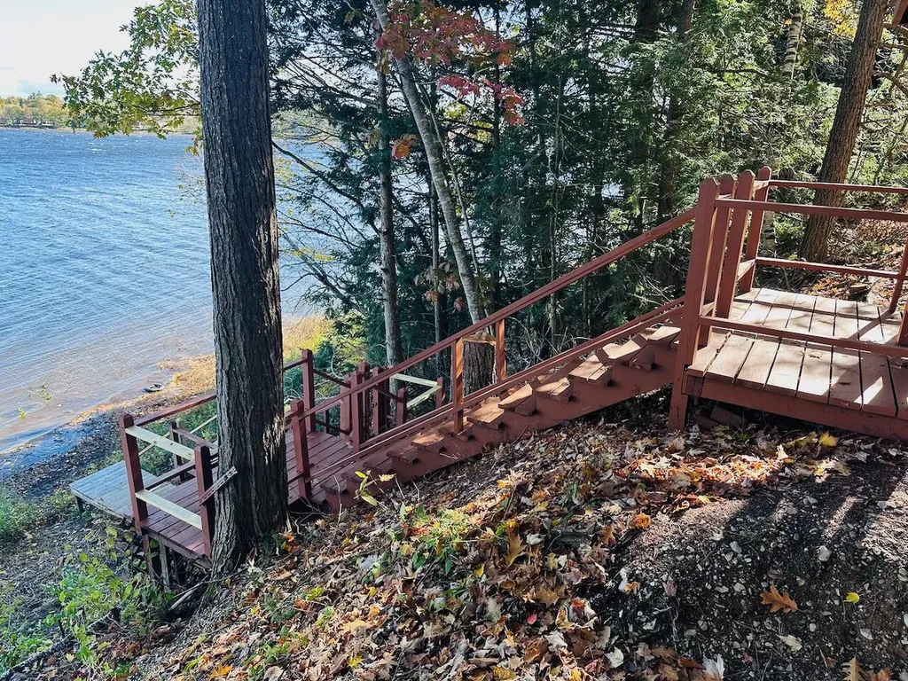 125 Fowlers Landing Road Hampden ME 04444