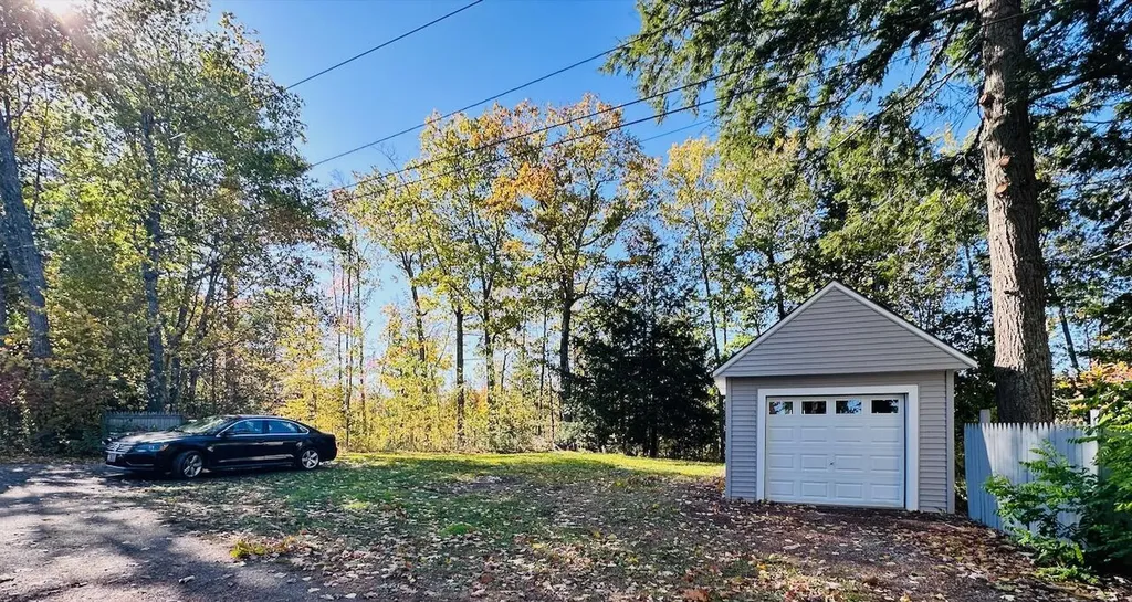 125 Fowlers Landing Road Hampden ME 04444